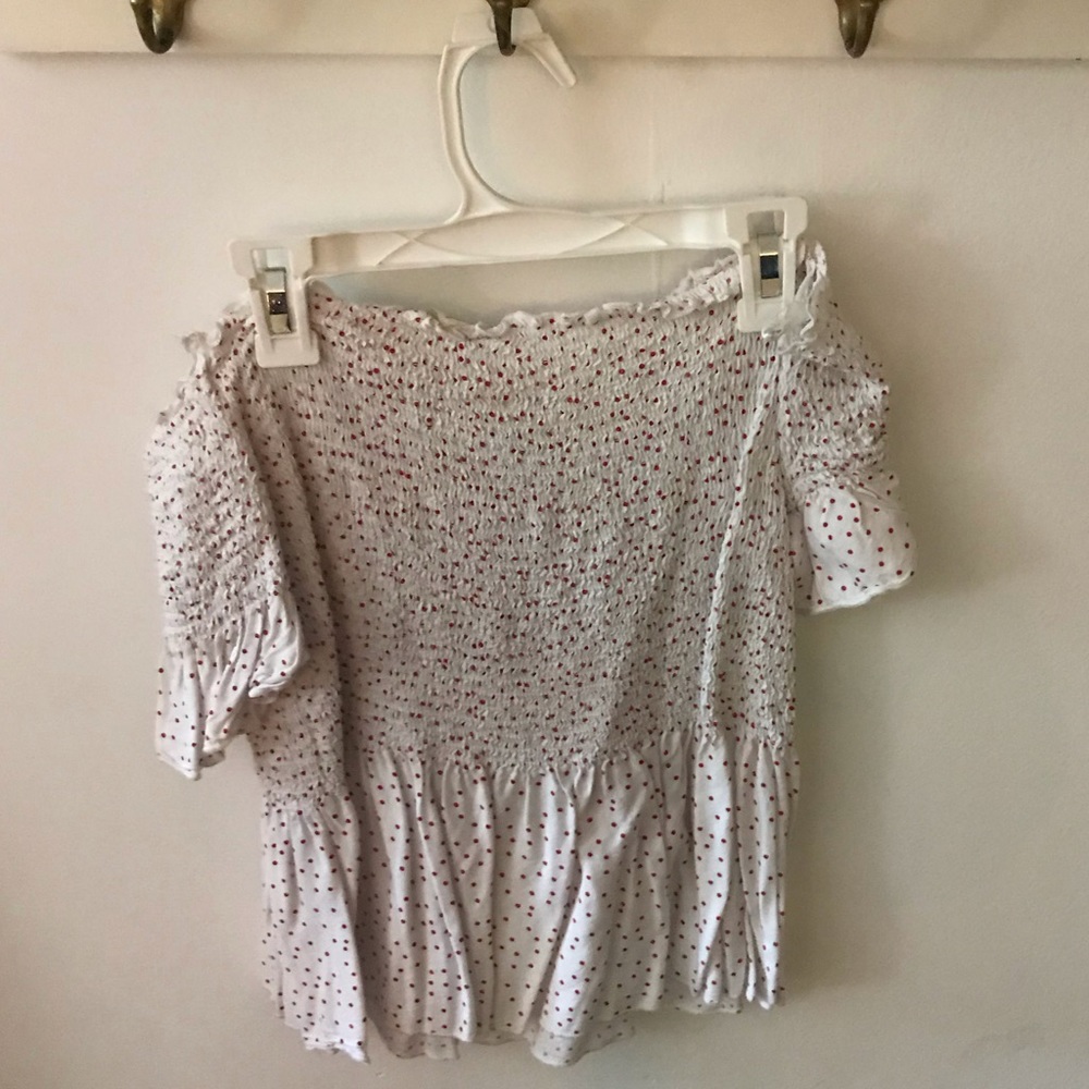 Off the shoulder girlll